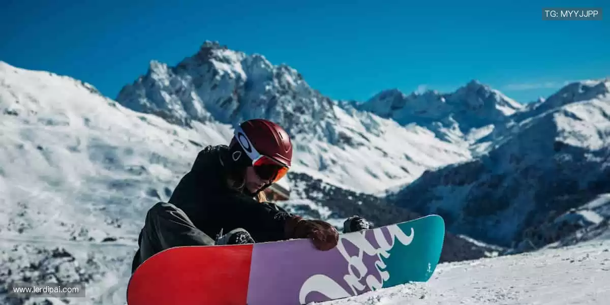 热爱不止,周边好物陪你征战四方!🎁🔥